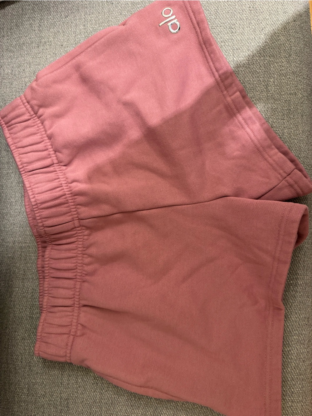ALO Accolade Shorts - Pink Wild Rose - Picture 7 of 7